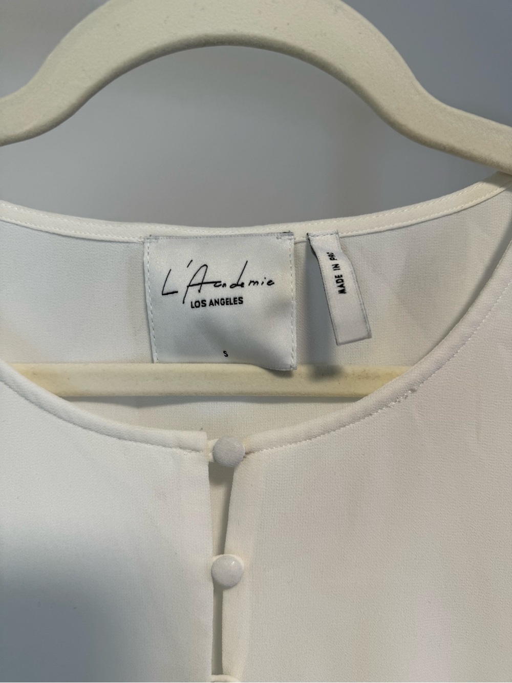 L'Academie White Button-Front Peasant Blouse with Bishop Sleeves - Picture 3 of 6